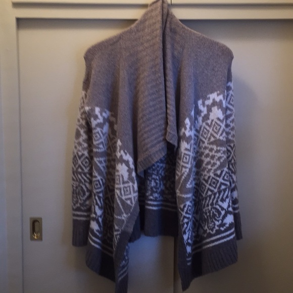 Abercrombie & Fitch Sweaters - Abercrombie & Fitch cardigan - see promos